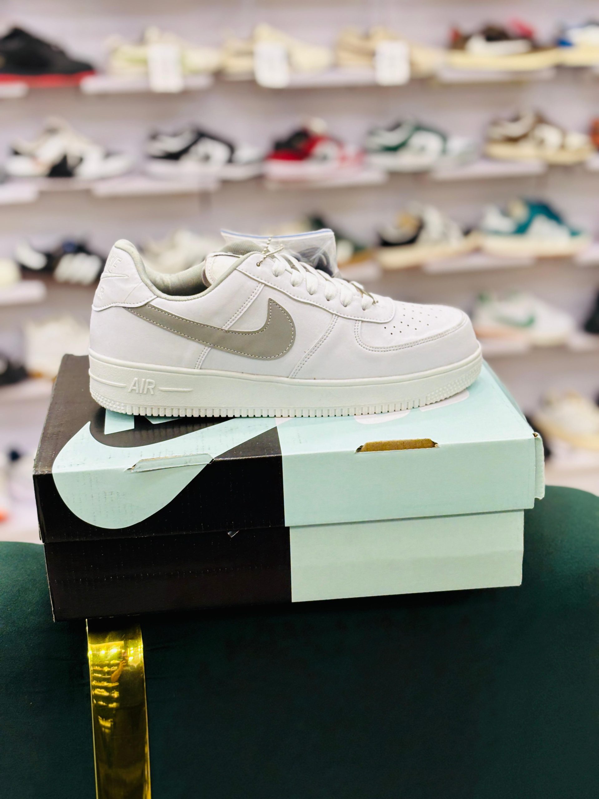 AIRFORCE 1 WHITE GREY