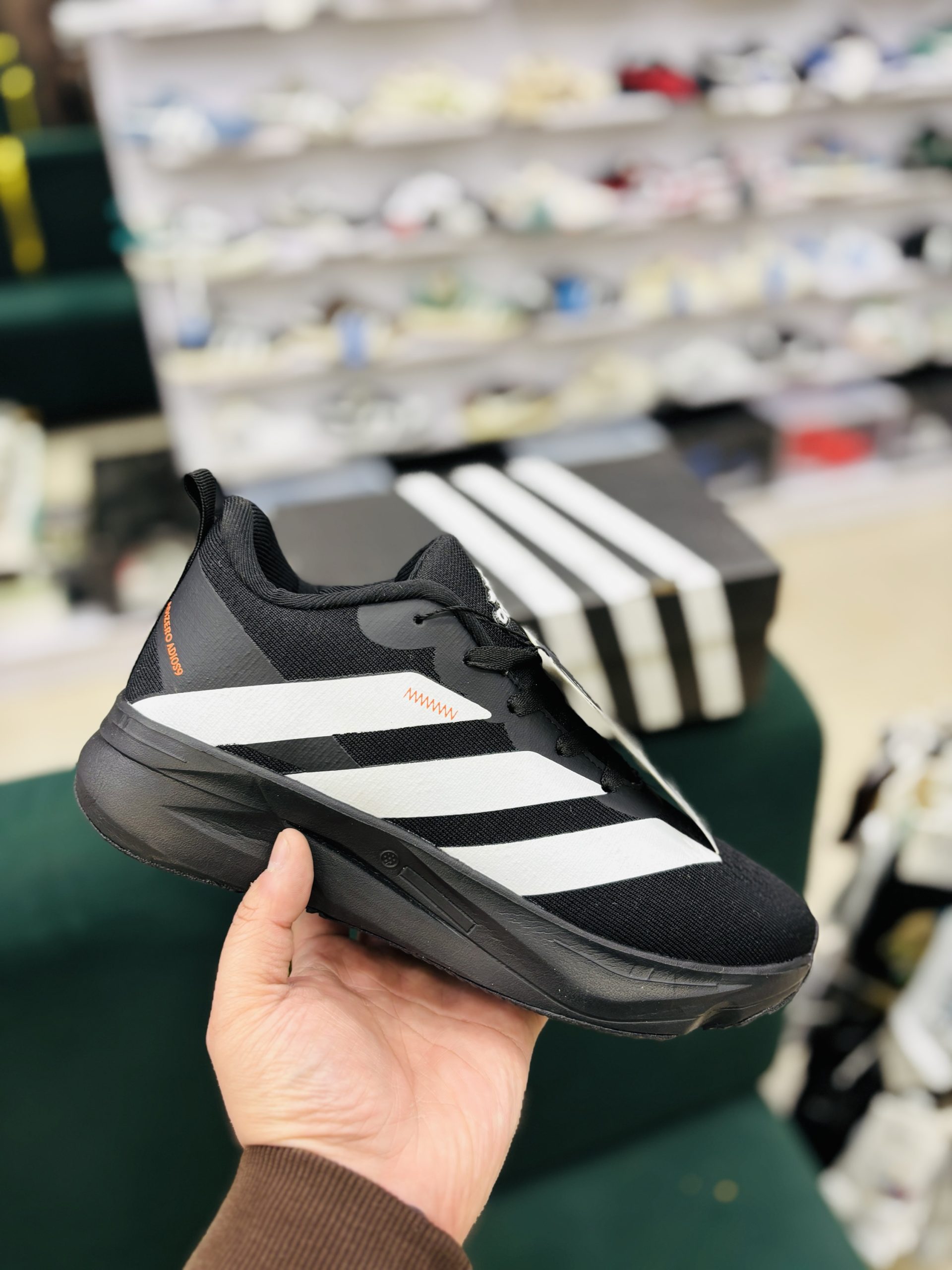 Adizero 4.0 full black