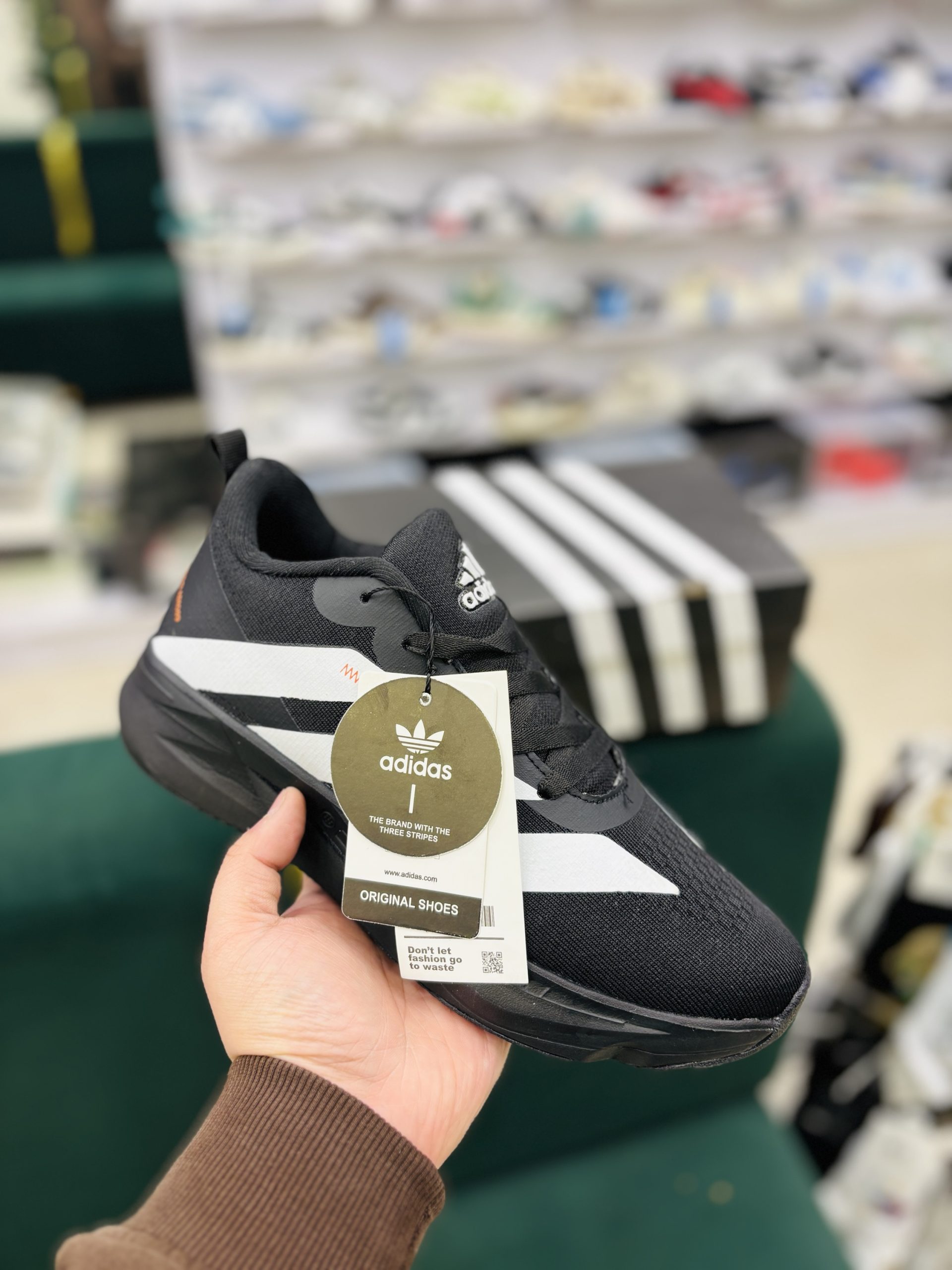 Adizero 4.0 full black