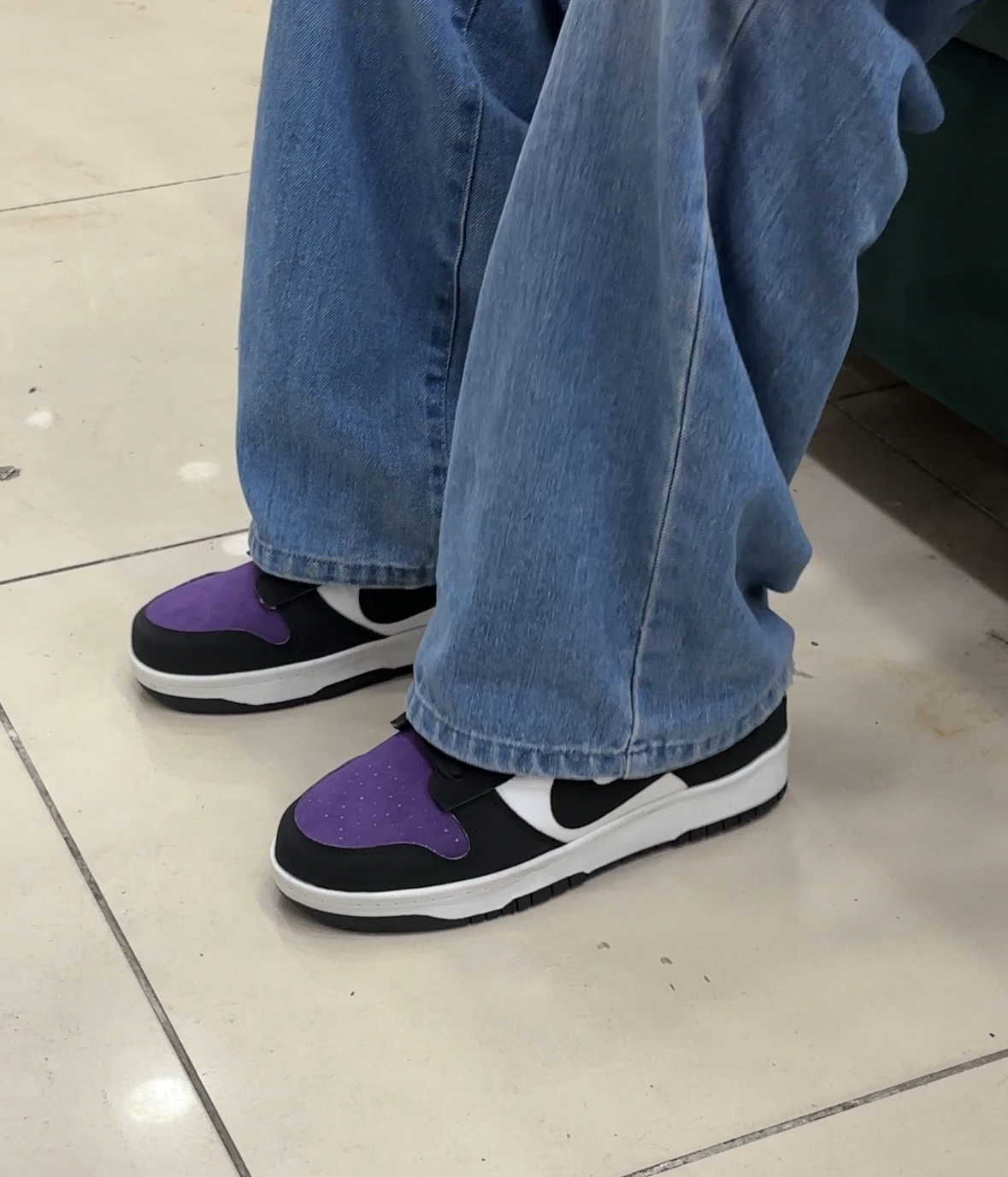 SB Dunk Black Purple
